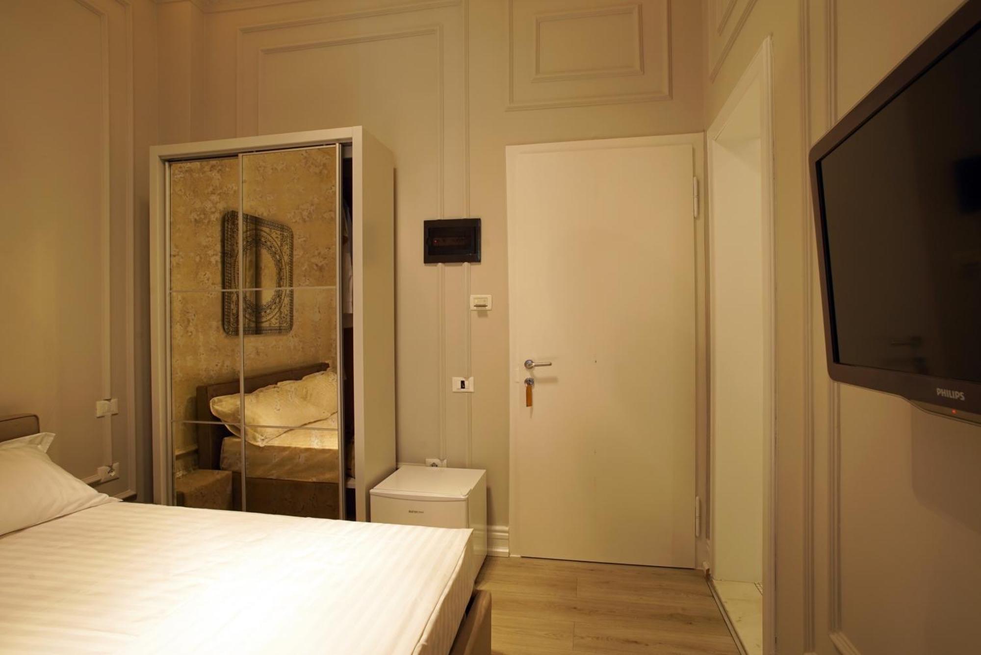 Padam Boutique Hotel Tirana Værelse billede